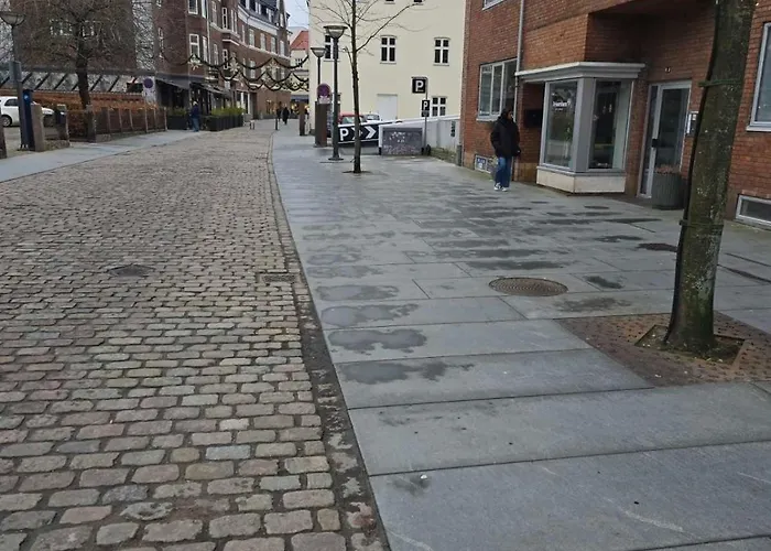 4 Vaerelses I דירה