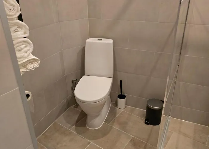 4 Vaerelses I * וייל